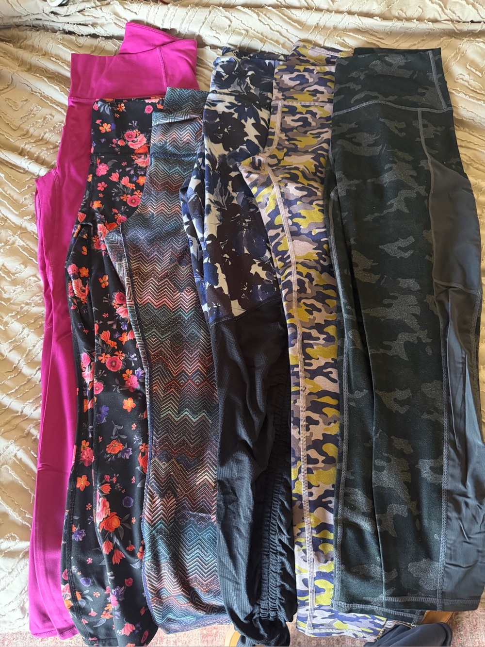 Sizes 4 & 6 bundle! 
Mixed Printed Leggings Bundle